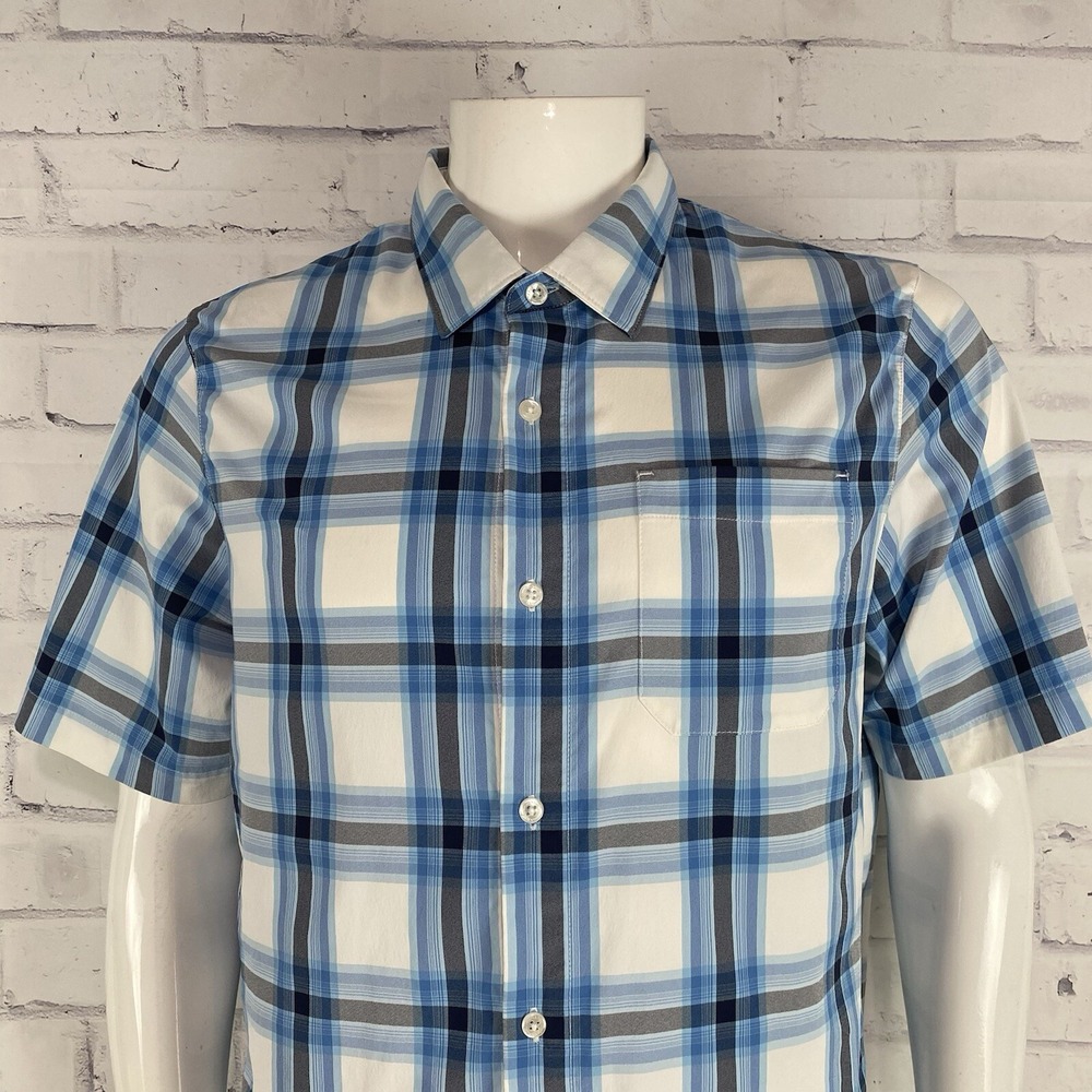Travis Mathew Shirt Men's Large Short Sleeve Button Up Blue Nylon Golfing